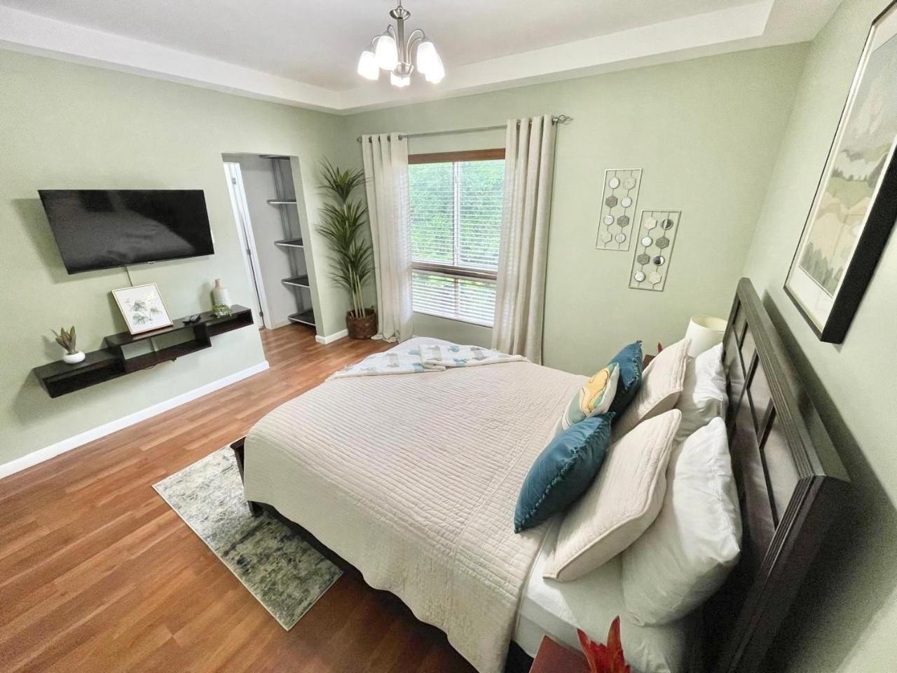 Modern 3 Bedroom Condo In Private Community #8 Petit Valley エクステリア 写真